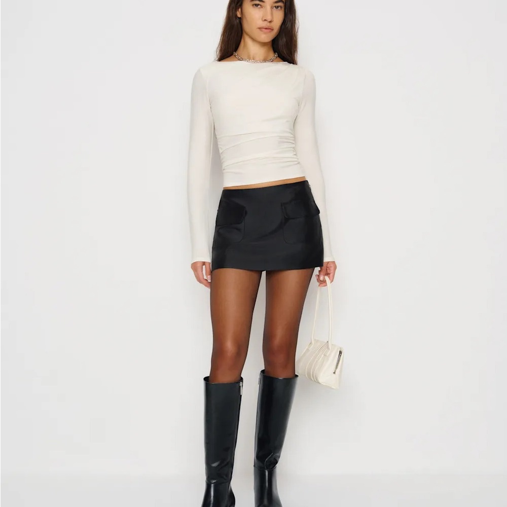 Reformation Calloway Low Rise Skort in Black - Size 8